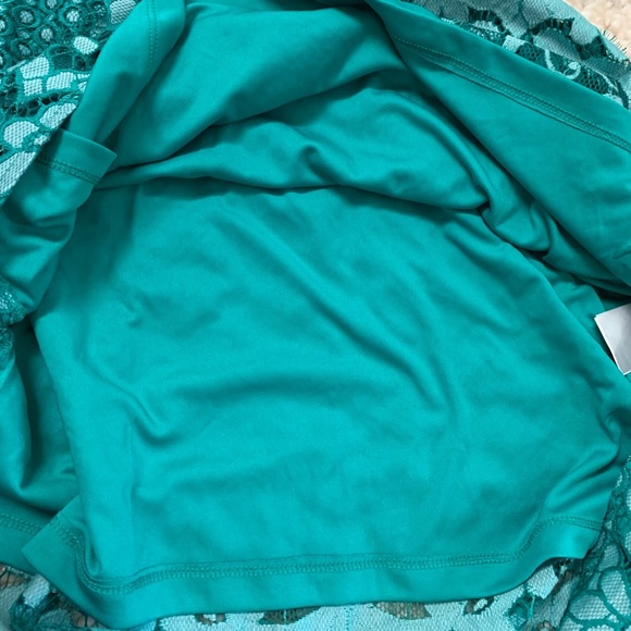 Isaac Mizrahi Green Petite Engineered Bi-Color Lace Midi Dress Size M/P - Picture 7 of 16